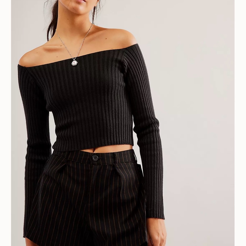 NWT FREE PEOPLE Madeline Off The Shoulder Sweater. Black. XL.